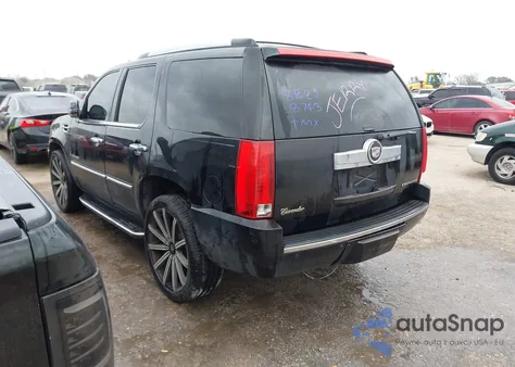 2008 Cadillac Escalade Standard z USA, uszkodzony, nr VIN 1GYFK63858R278743